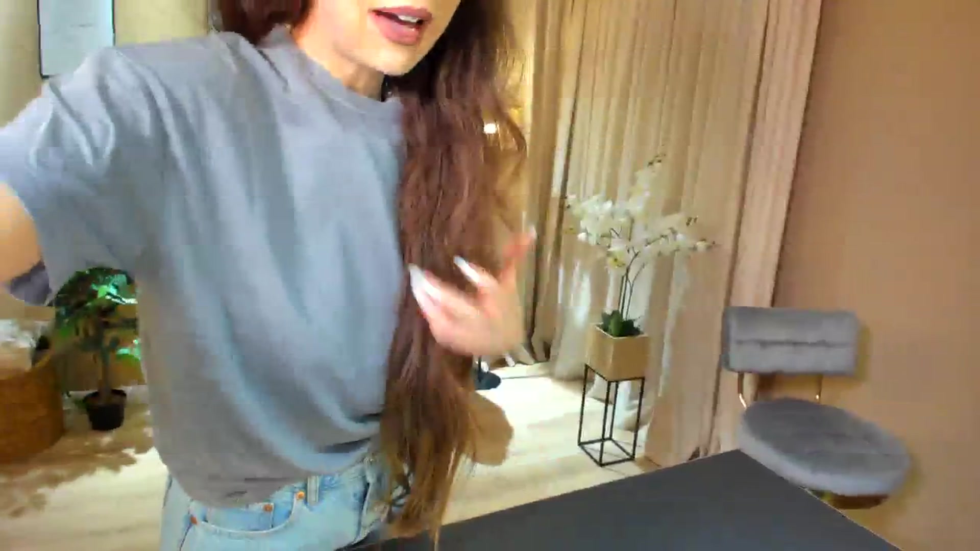Gallery image thumbnail from SerenDYpity's myfreecams stream on, 01/07/2024, 21:39 image 11 of 20