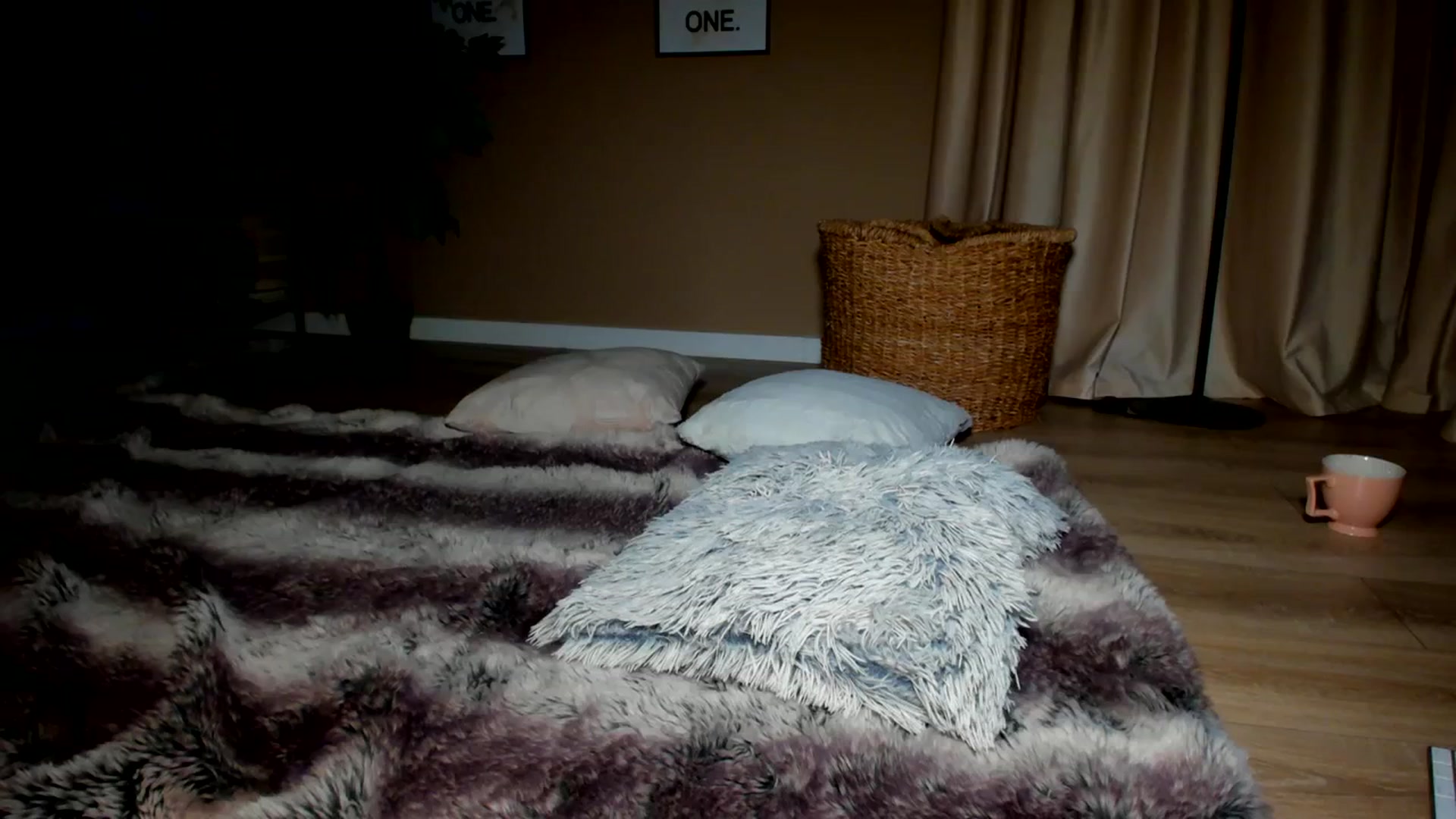 Gallery image thumbnail from SerenDYpity's myfreecams stream on, 01/28/2024, 22:38 image 20 of 20