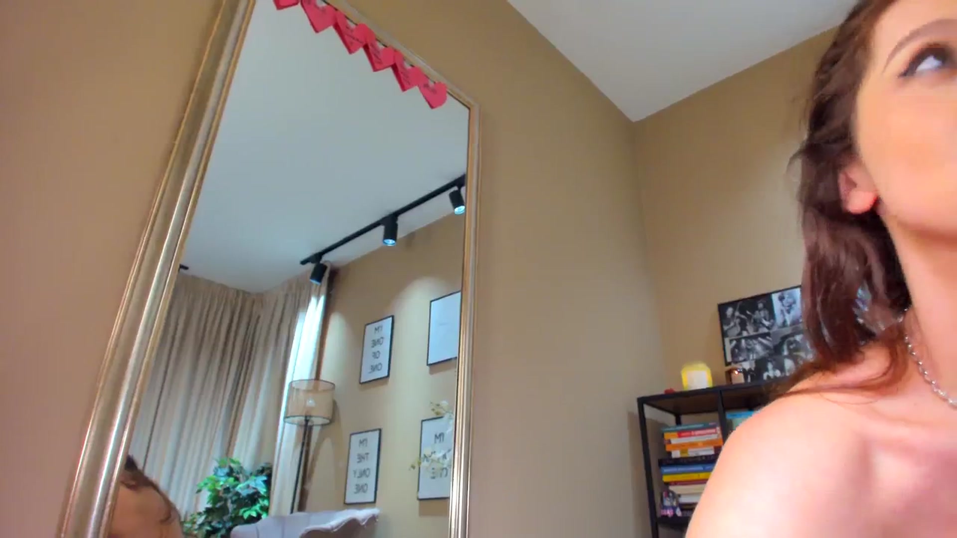 Gallery image thumbnail from SerenDYpity's myfreecams stream on, 02/11/2024, 23:27 image 19 of 20