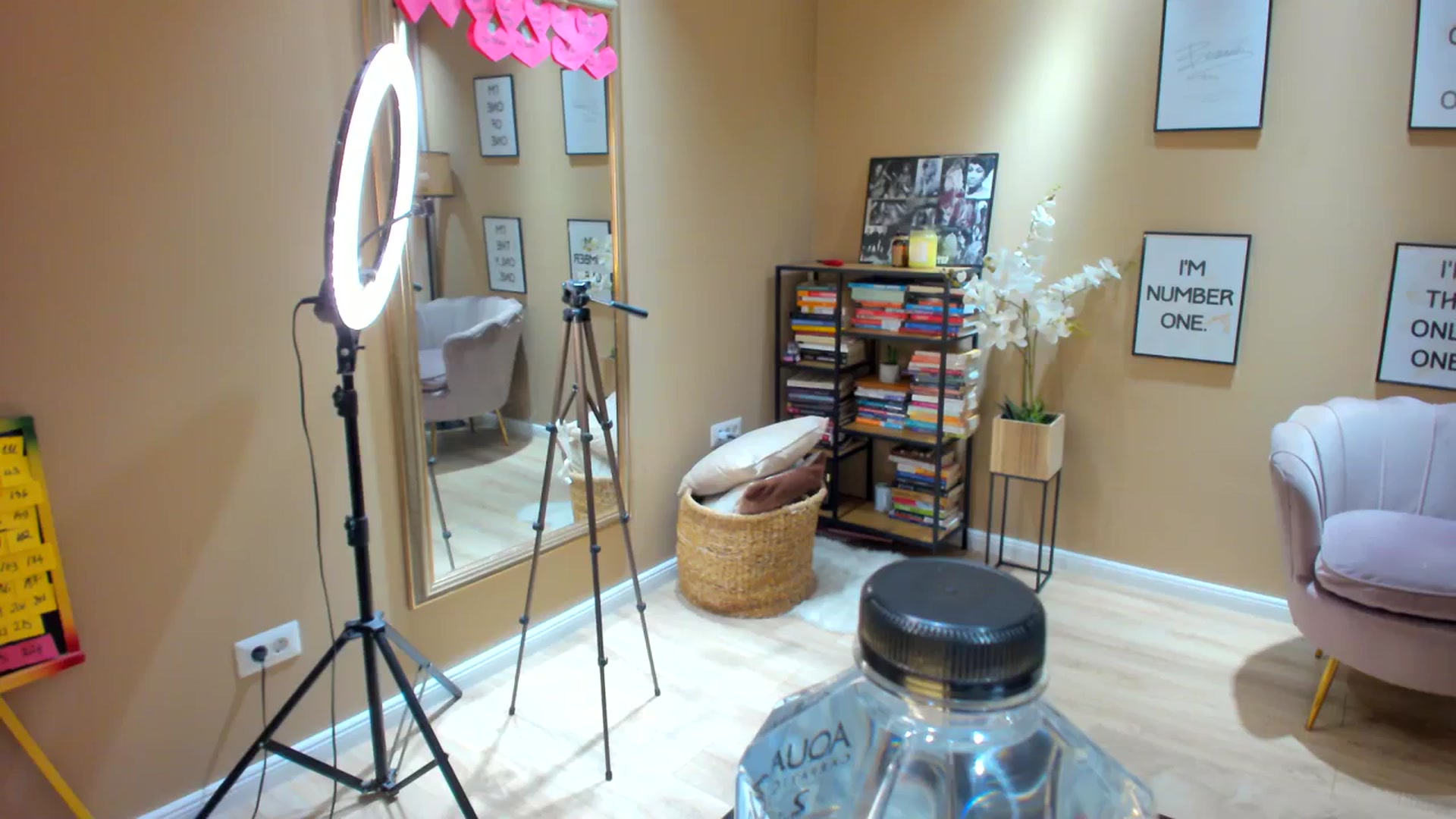 Gallery image thumbnail from SerenDYpity's myfreecams stream on, 02/16/2024, 17:20 image 1 of 20