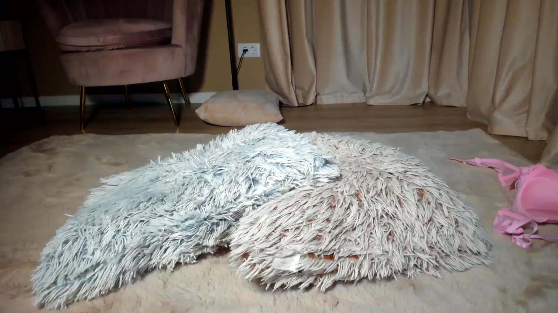 Gallery image thumbnail from SerenDYpity's myfreecams stream on, 02/22/2024, 01:03 image 20 of 20