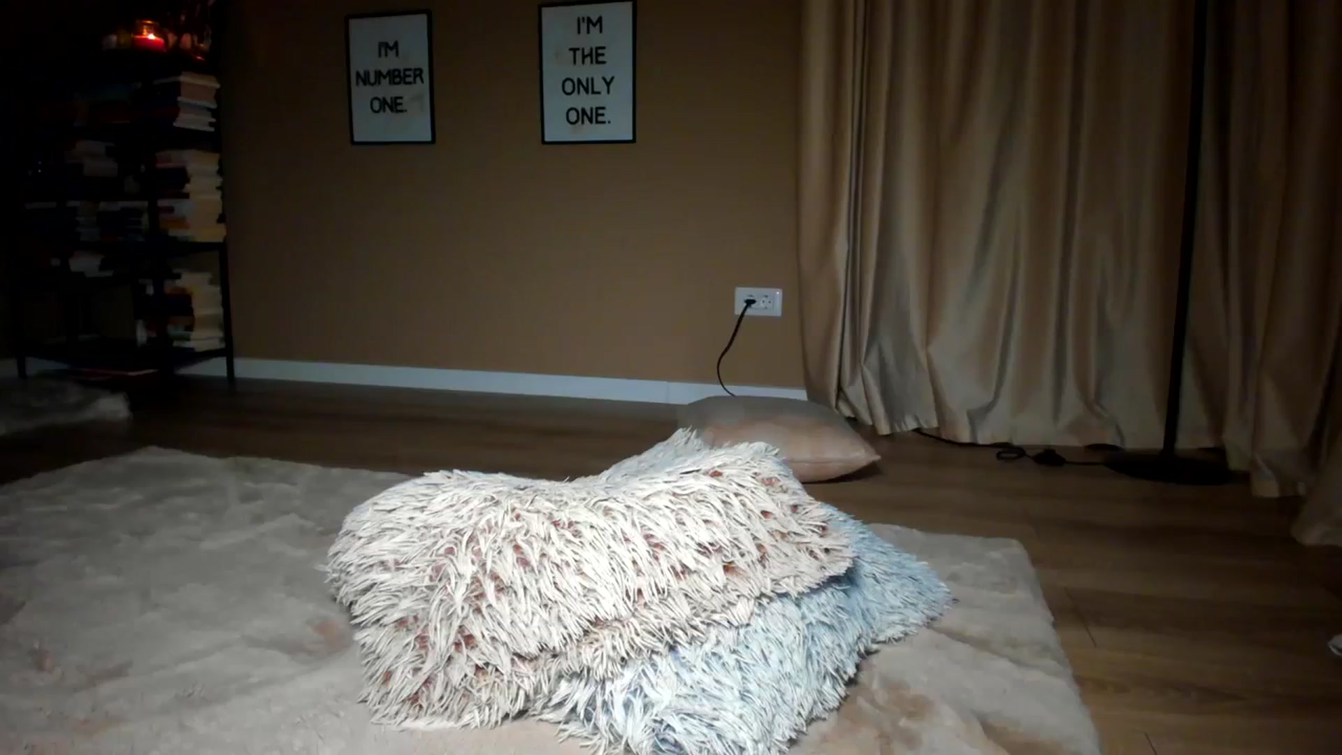 Gallery image thumbnail from SerenDYpity's myfreecams stream on, 03/07/2024, 22:43 image 5 of 20
