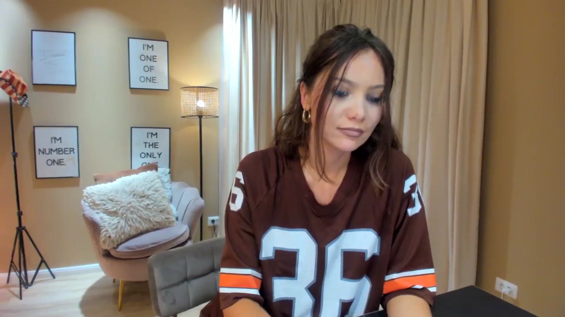 Gallery image thumbnail from SerenDYpity's myfreecams stream on, 04/07/2024, 21:12 image 18 of 20