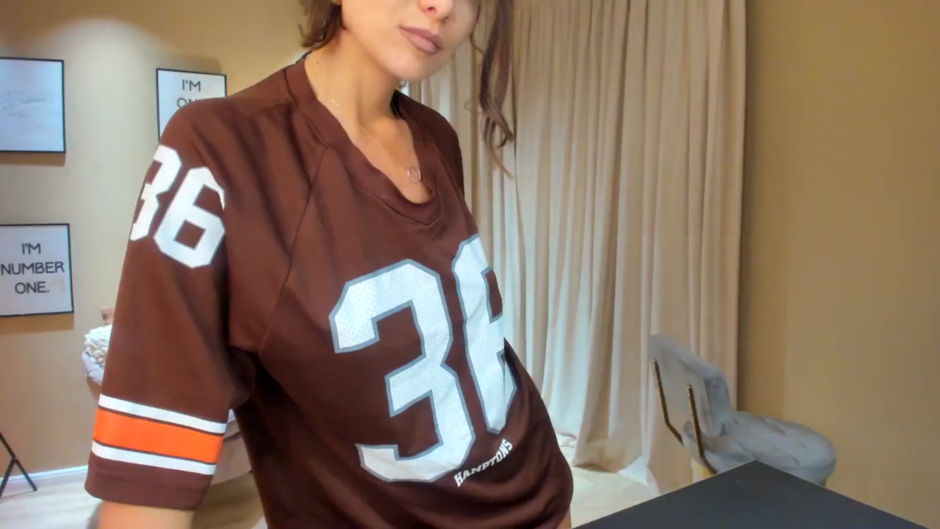 Gallery image thumbnail from SerenDYpity's myfreecams stream on, 04/07/2024, 22:22 image 3 of 20