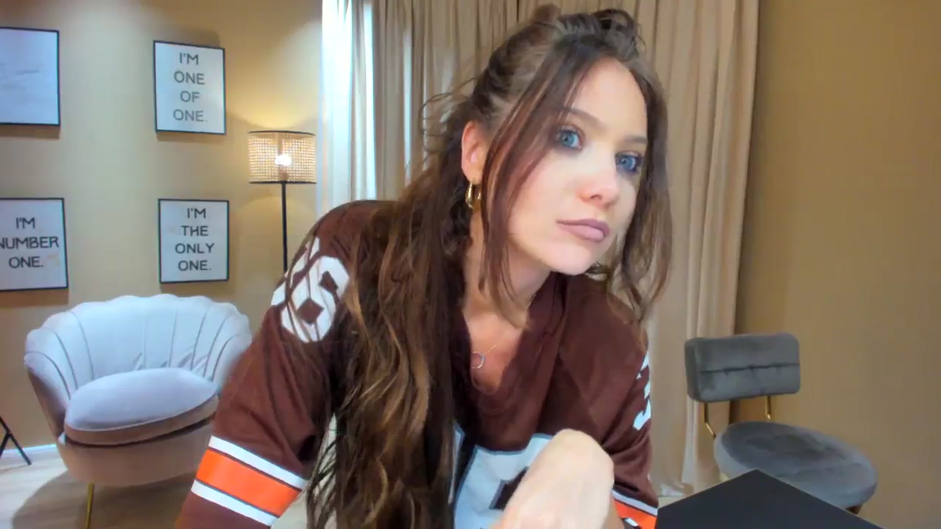 Gallery image thumbnail from SerenDYpity's myfreecams stream on, 04/07/2024, 23:41 image 8 of 20