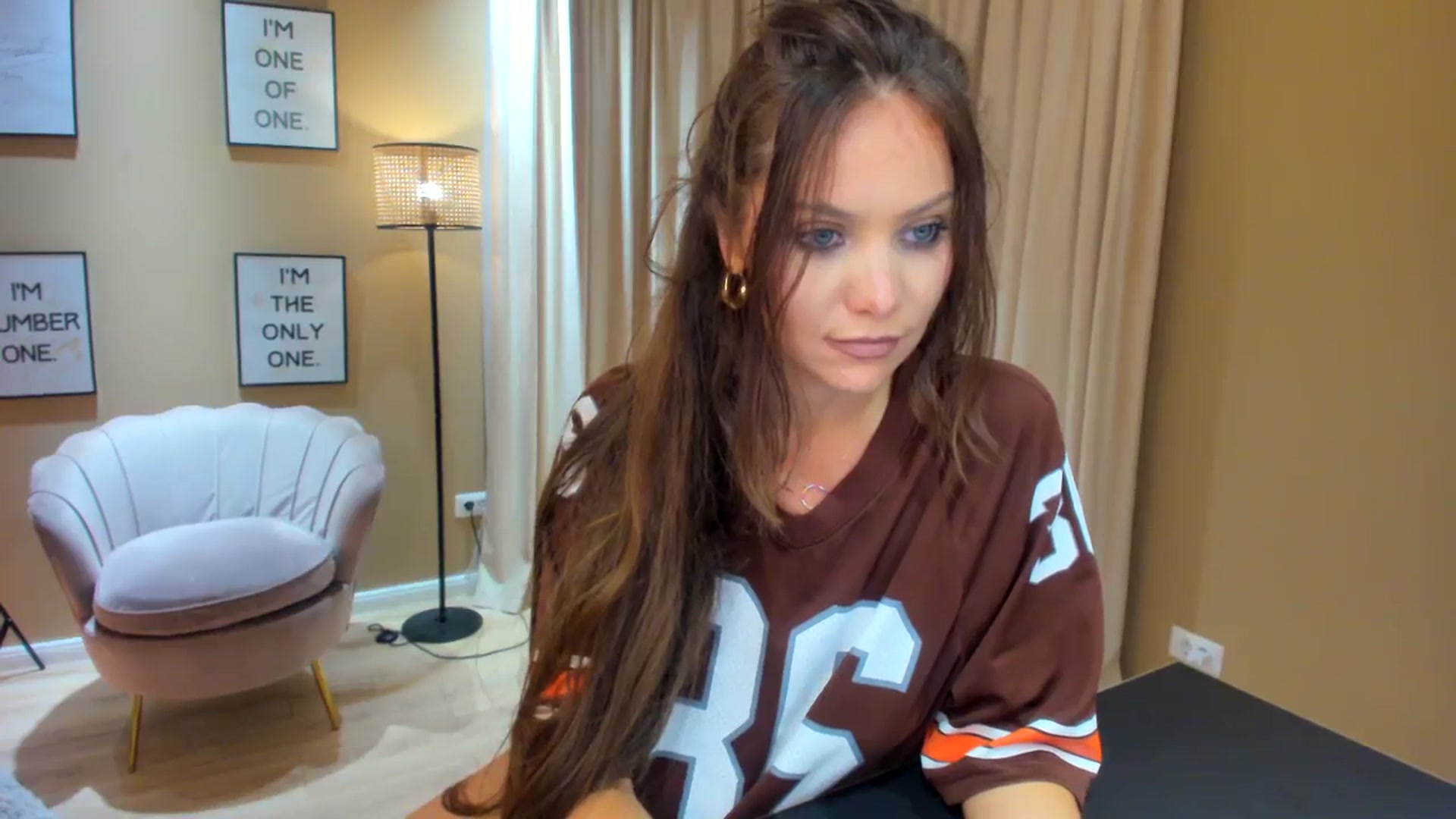 Gallery image thumbnail from SerenDYpity's myfreecams stream on, 04/08/2024, 24:00 image 9 of 20
