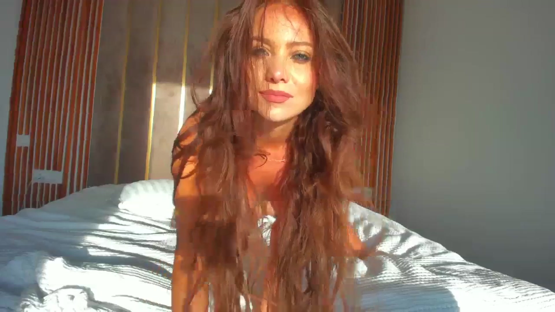 Gallery image thumbnail from SerenDYpity's myfreecams stream on, 04/09/2024, 16:17 image 8 of 20