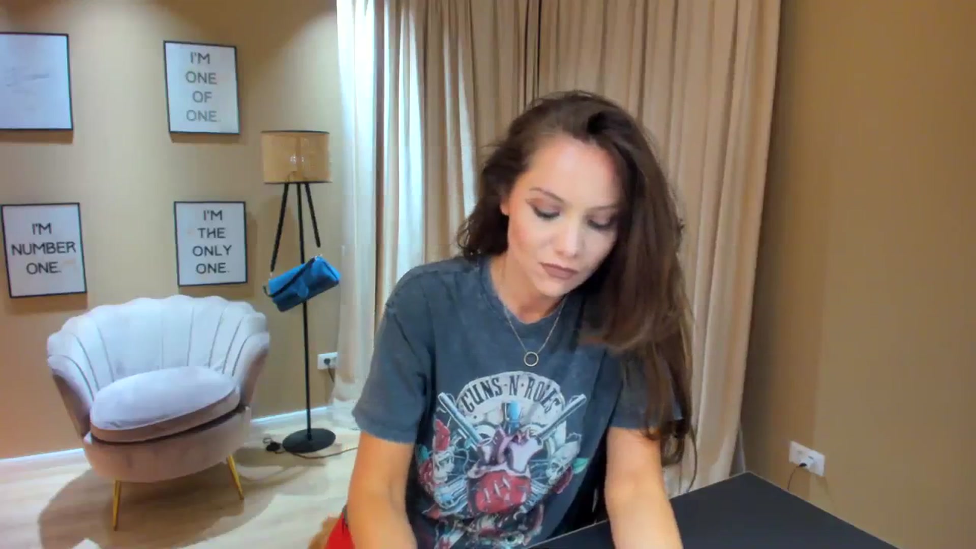 Gallery image thumbnail from SerenDYpity's myfreecams stream on, 04/11/2024, 20:53 image 6 of 20