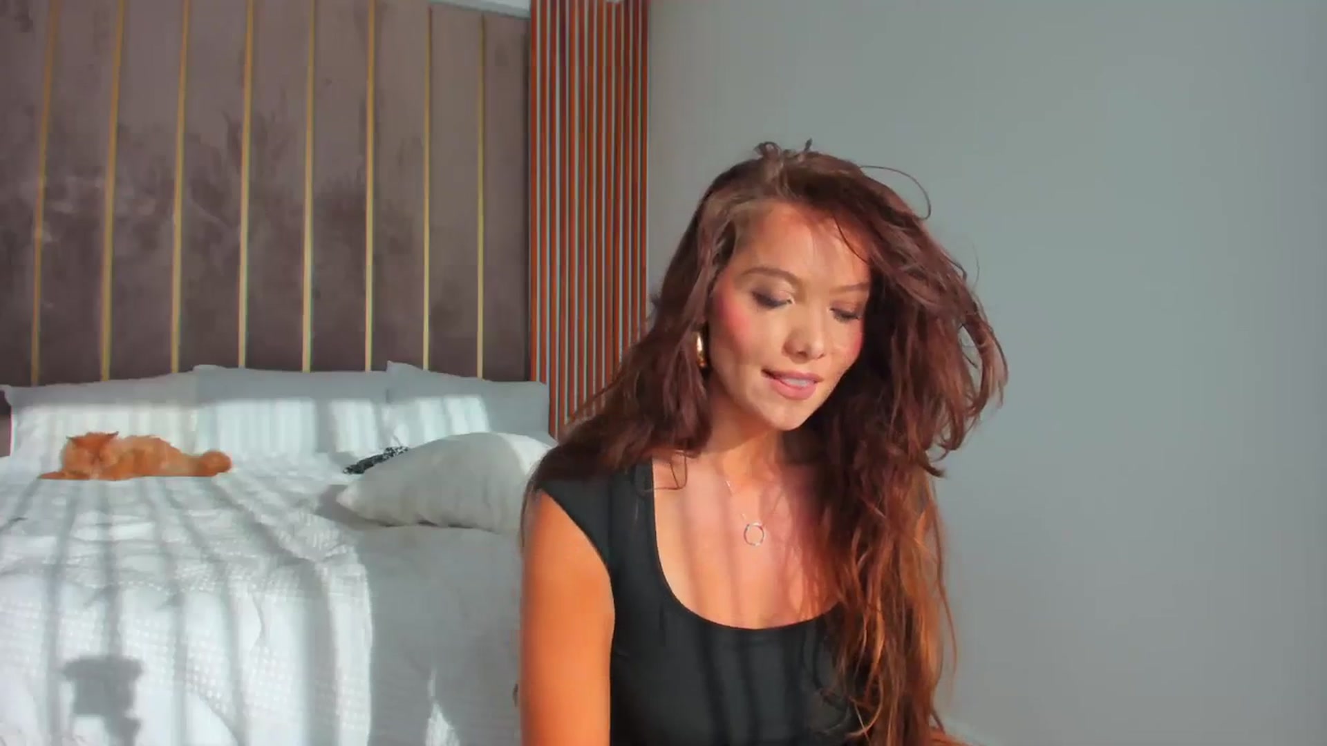 Gallery image thumbnail from SerenDYpity's myfreecams stream on, 04/13/2024, 15:25 image 20 of 20