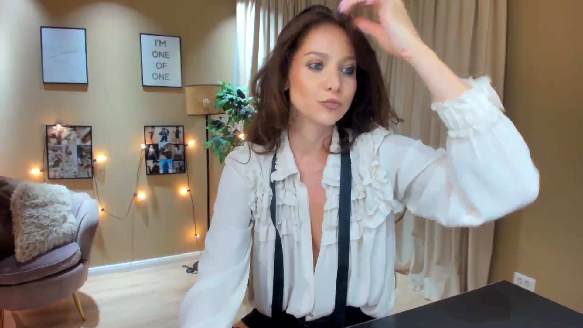 Gallery image thumbnail from SerenDYpity's myfreecams stream on, 04/22/2024, 23:13 image 20 of 20