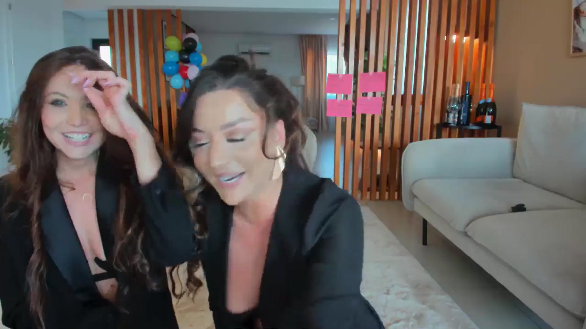 Gallery image thumbnail from SerenDYpity's myfreecams stream on, 04/28/2024, 15:02 image 15 of 20