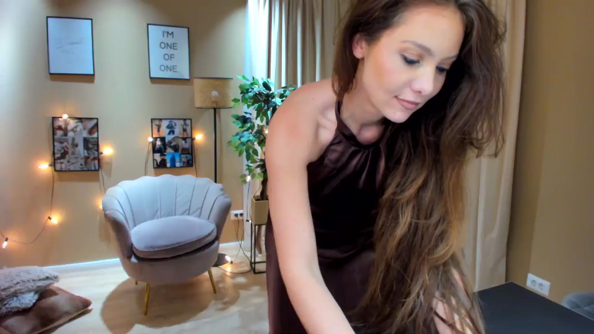Gallery image thumbnail from SerenDYpity's myfreecams stream on, 05/02/2024, 20:39 image 14 of 20