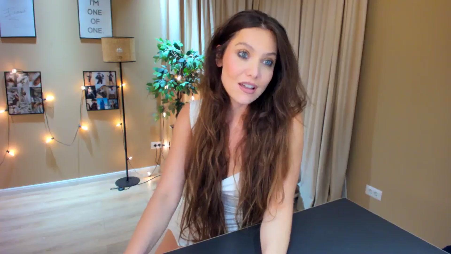 Gallery image thumbnail from SerenDYpity's myfreecams stream on, 05/14/2024, 23:48 image 2 of 20