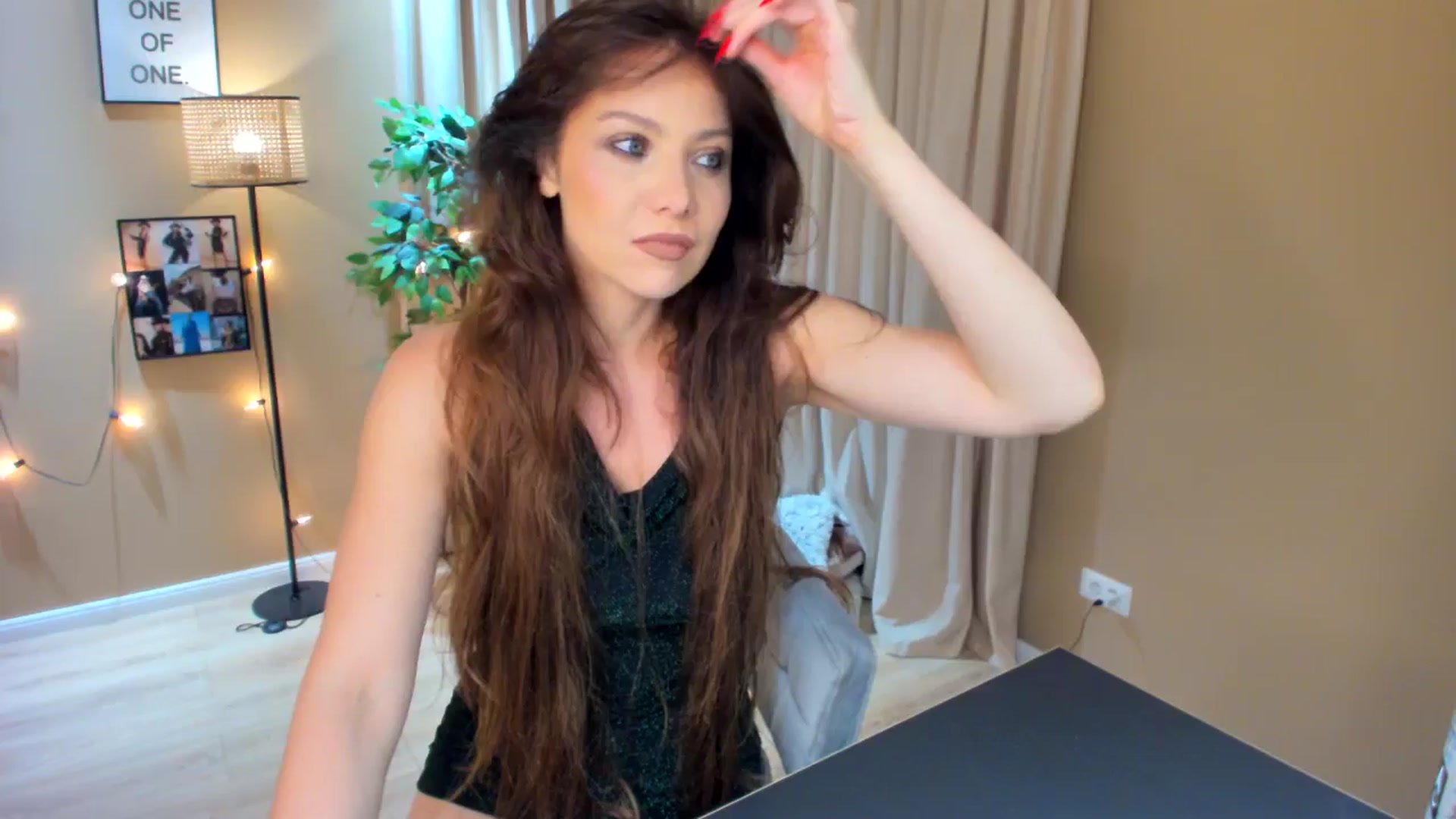 Gallery image thumbnail from SerenDYpity's myfreecams stream on, 05/15/2024, 20:44 image 7 of 20