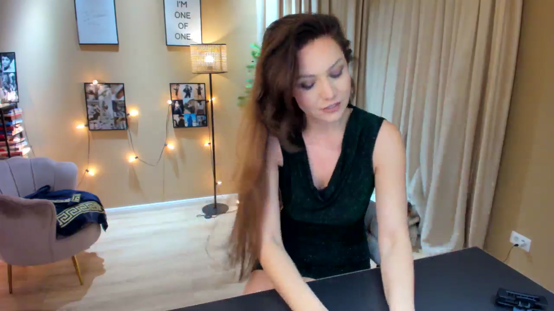 Gallery image thumbnail from SerenDYpity's myfreecams stream on, 05/15/2024, 20:44 image 2 of 20