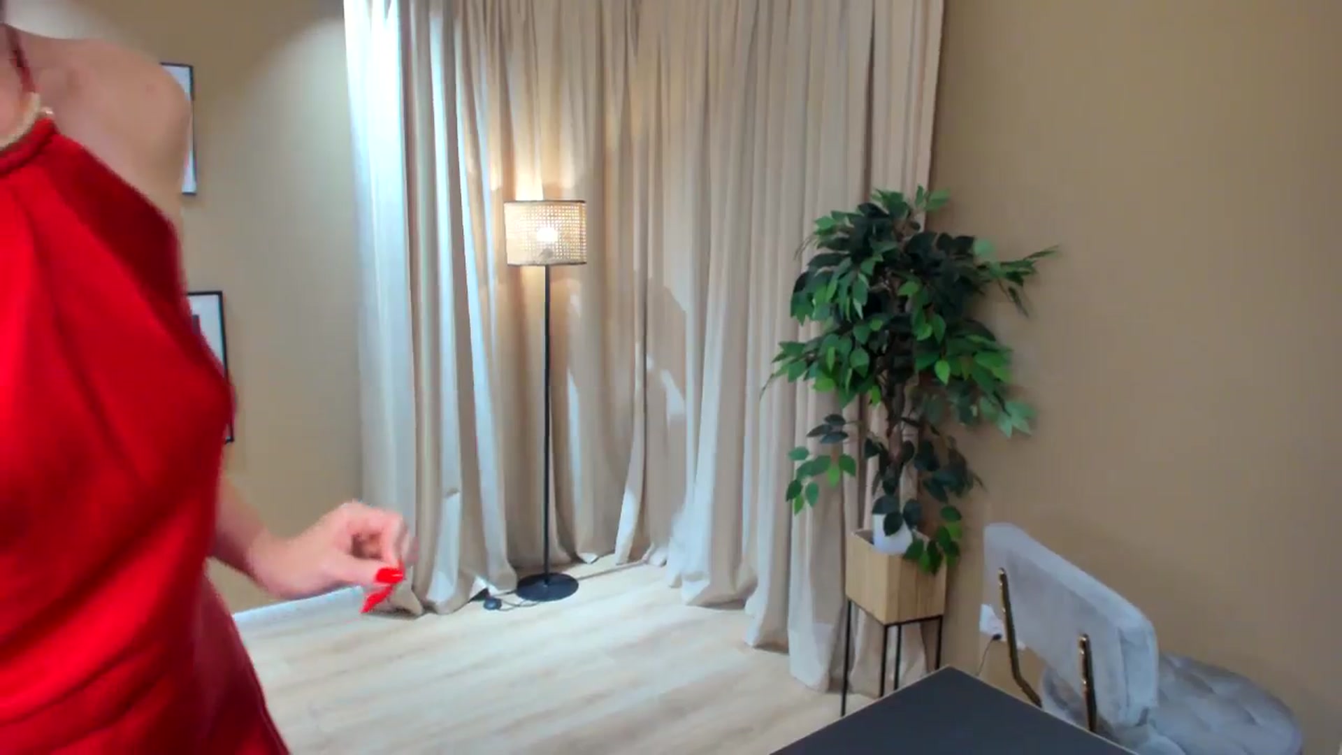 Gallery image thumbnail from SerenDYpity's myfreecams stream on, 05/22/2024, 23:56 image 17 of 20