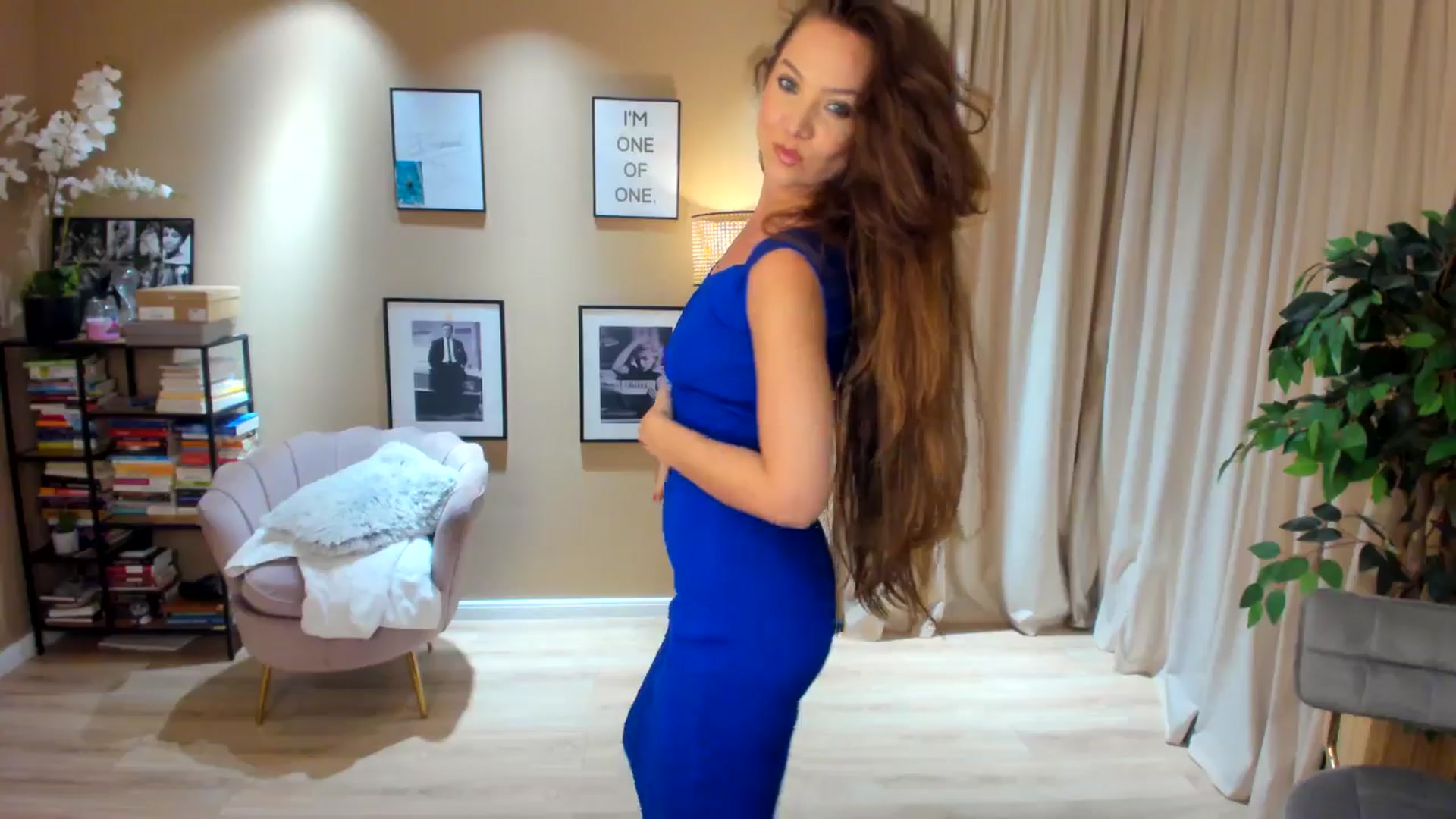 Gallery image thumbnail from SerenDYpity's myfreecams stream on, 06/10/2024, 22:00 image 16 of 20