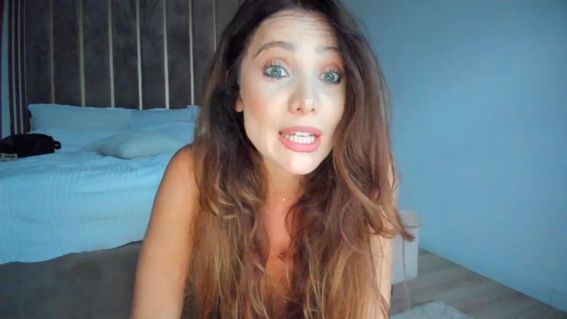 Gallery image thumbnail from SerenDYpity's myfreecams stream on, 09/19/2024, 16:39 image 17 of 20