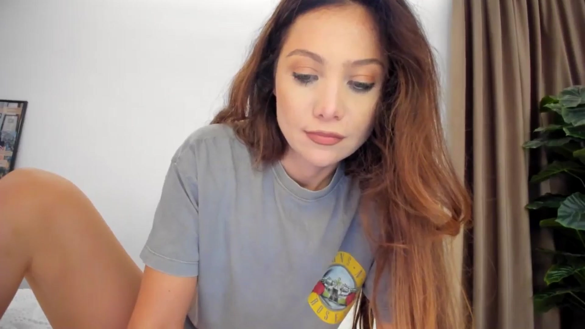 Gallery image thumbnail from SerenDYpity's myfreecams stream on, 09/19/2024, 20:58 image 8 of 20