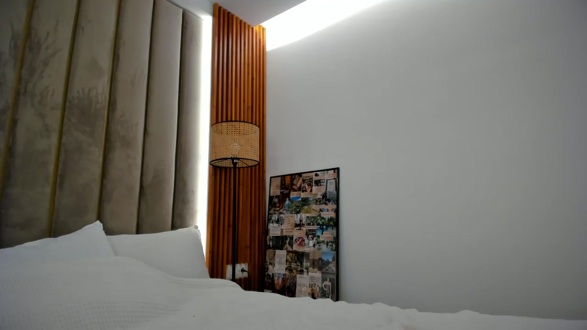 Gallery image thumbnail from SerenDYpity's myfreecams stream on, 09/20/2024, 16:48 image 15 of 20