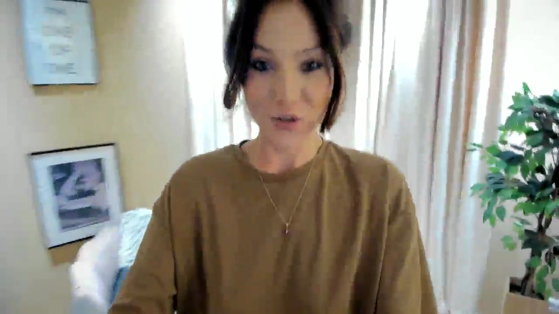 Gallery image thumbnail from SerenDYpity's myfreecams stream on, 09/25/2024, 17:47 image 11 of 20