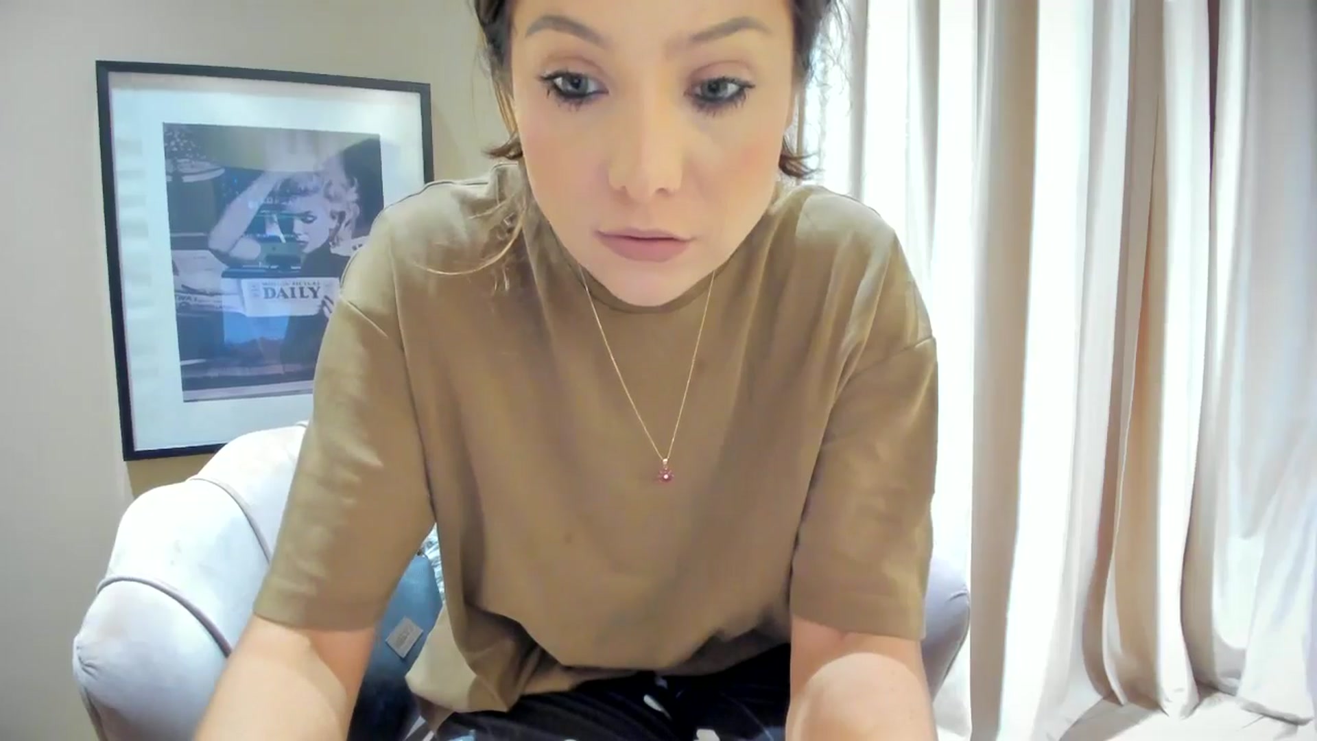 Gallery image thumbnail from SerenDYpity's myfreecams stream on, 09/25/2024, 17:47 image 2 of 20