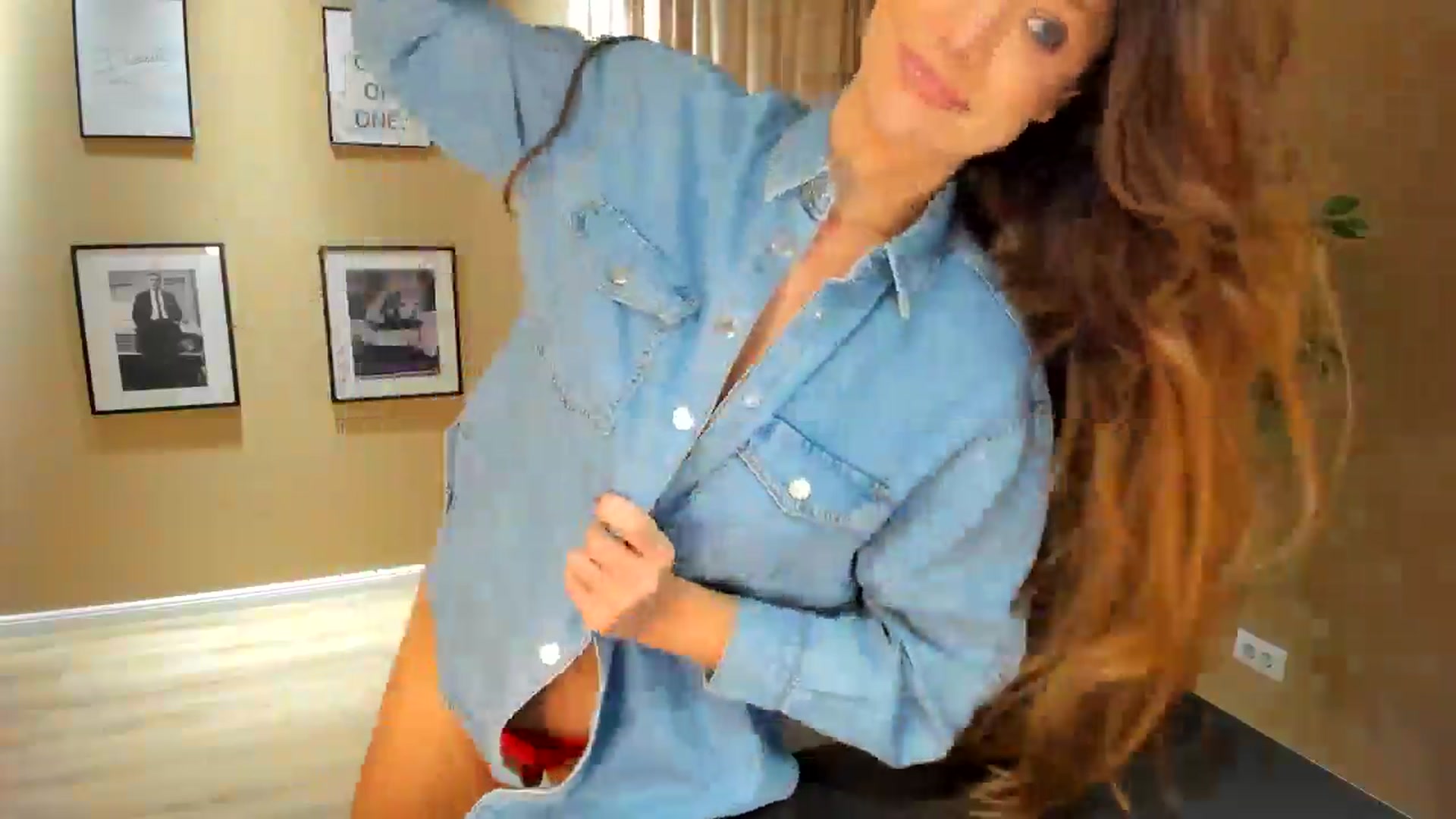 Gallery image thumbnail from SerenDYpity's myfreecams stream on, 09/30/2024, 22:28 image 5 of 20