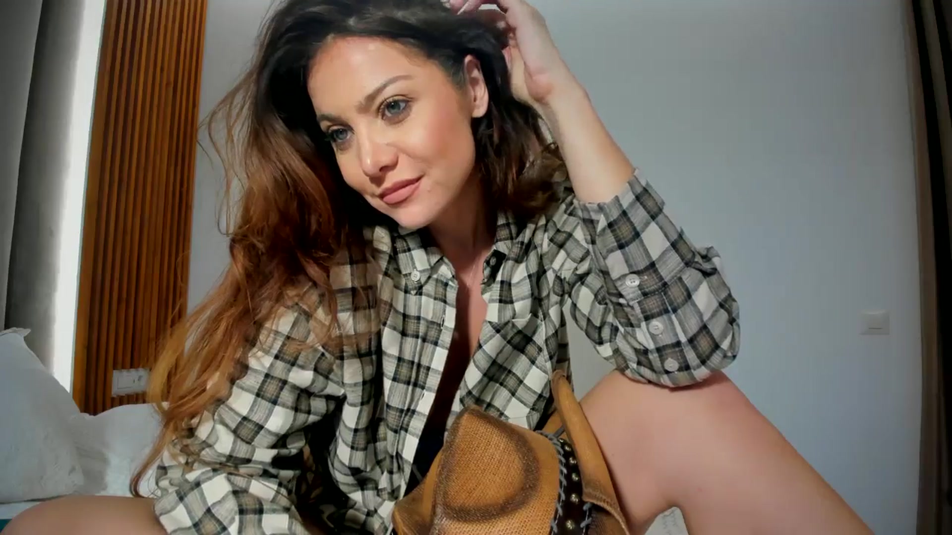 Gallery image thumbnail from SerenDYpity's myfreecams stream on, 11/04/2024, 19:14 image 19 of 20