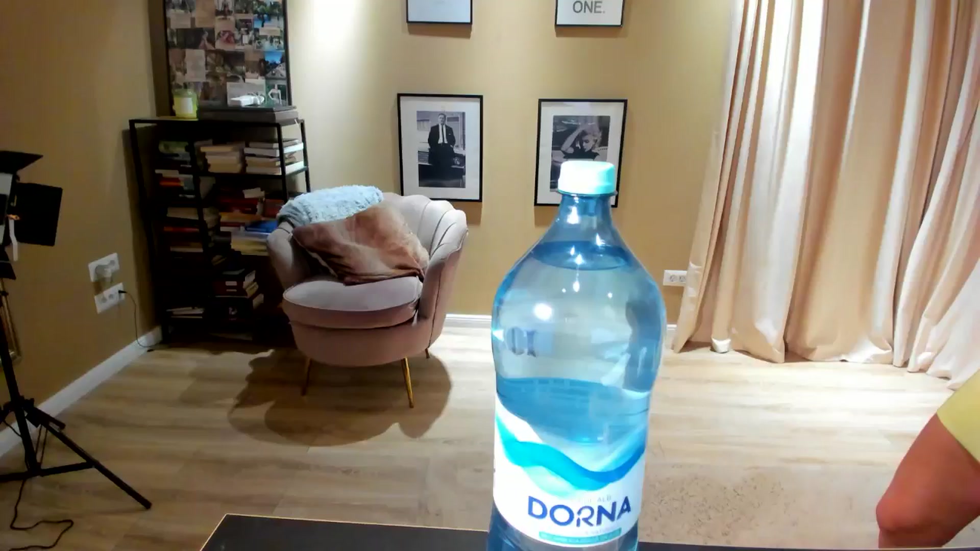 Gallery image thumbnail from SerenDYpity's myfreecams stream on, 11/06/2024, 18:01 image 5 of 20