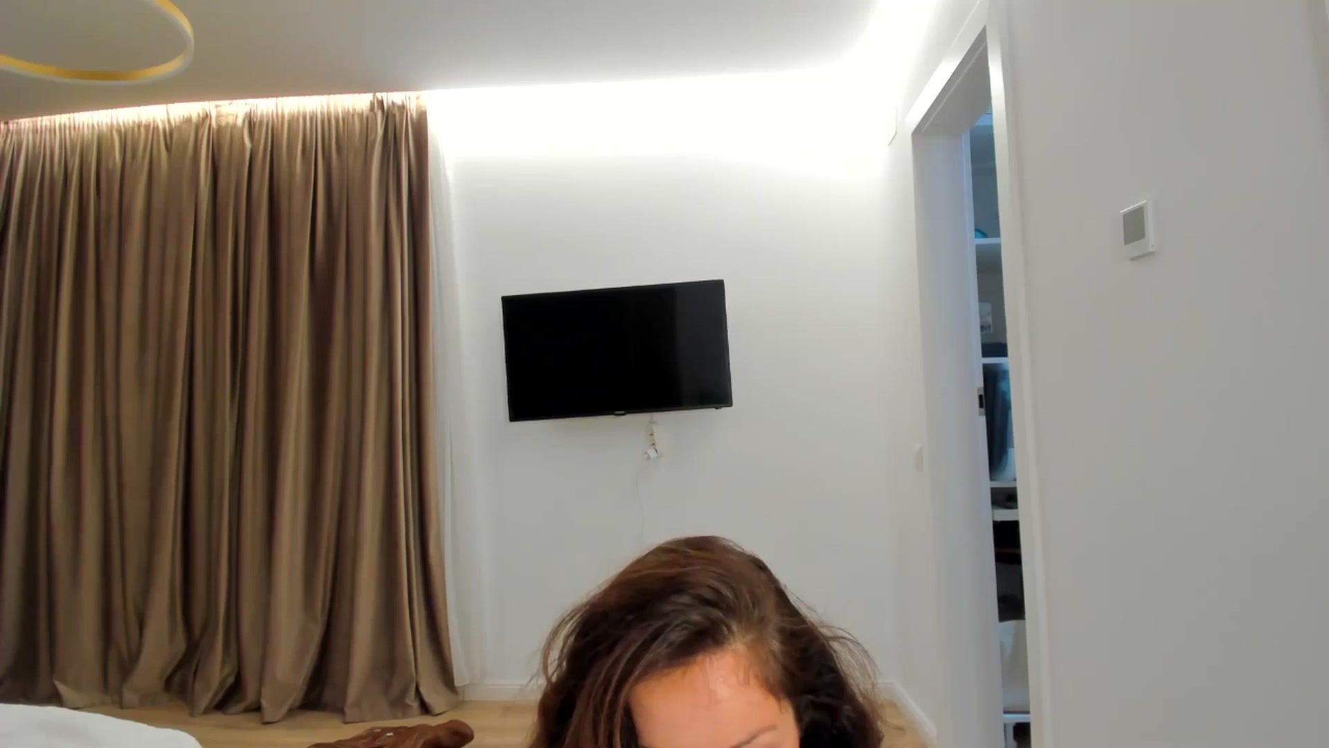 Gallery image thumbnail from SerenDYpity's myfreecams stream on, 11/16/2024, 20:29 image 20 of 20