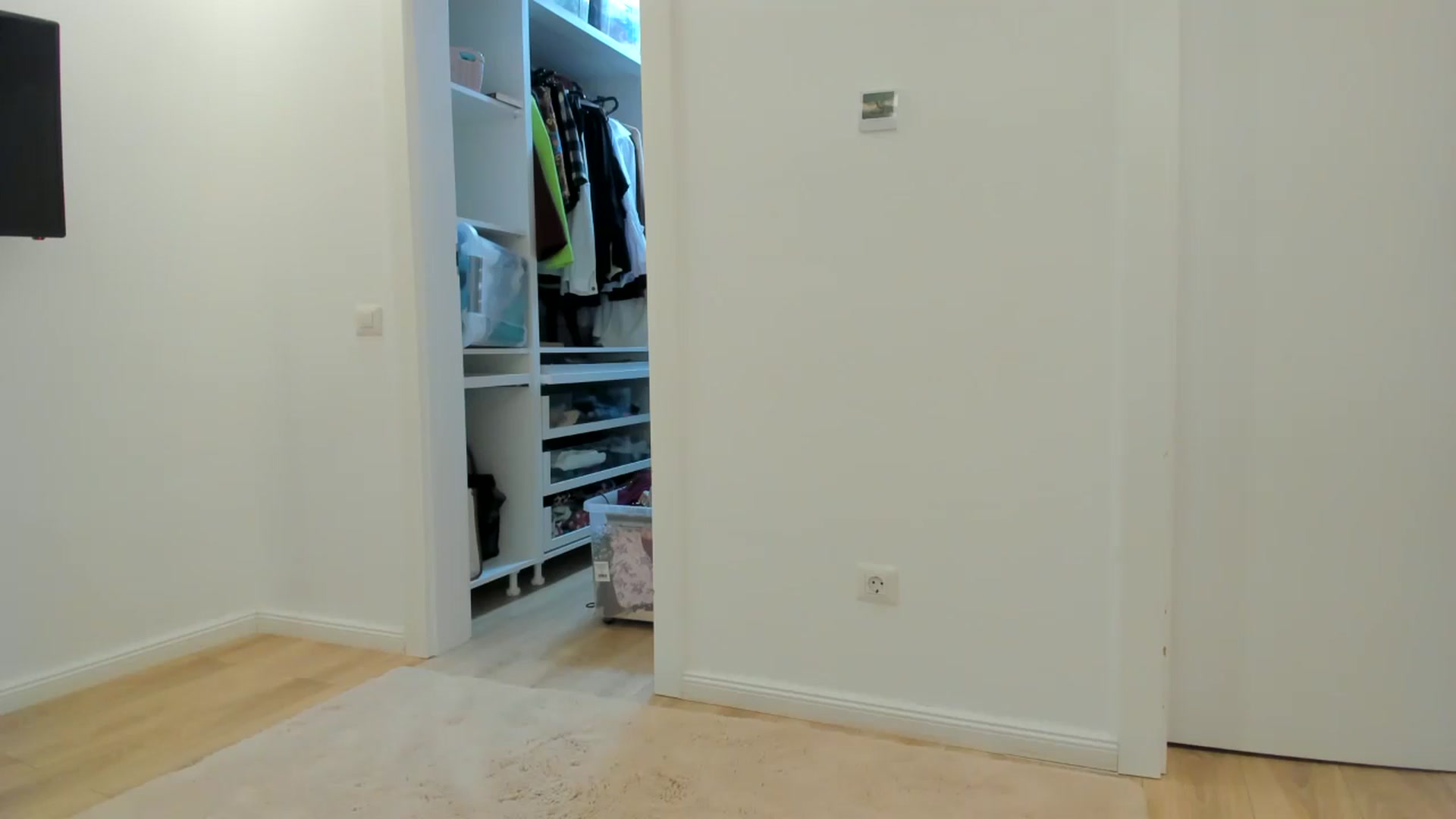 Gallery image thumbnail from SerenDYpity's myfreecams stream on, 11/19/2024, 18:23 image 19 of 20