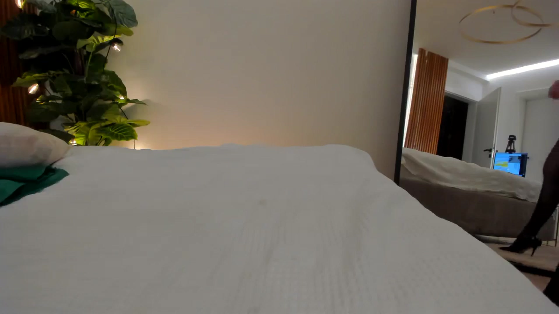 Gallery image thumbnail from SerenDYpity's myfreecams stream on, 11/30/2024, 21:29 image 10 of 20