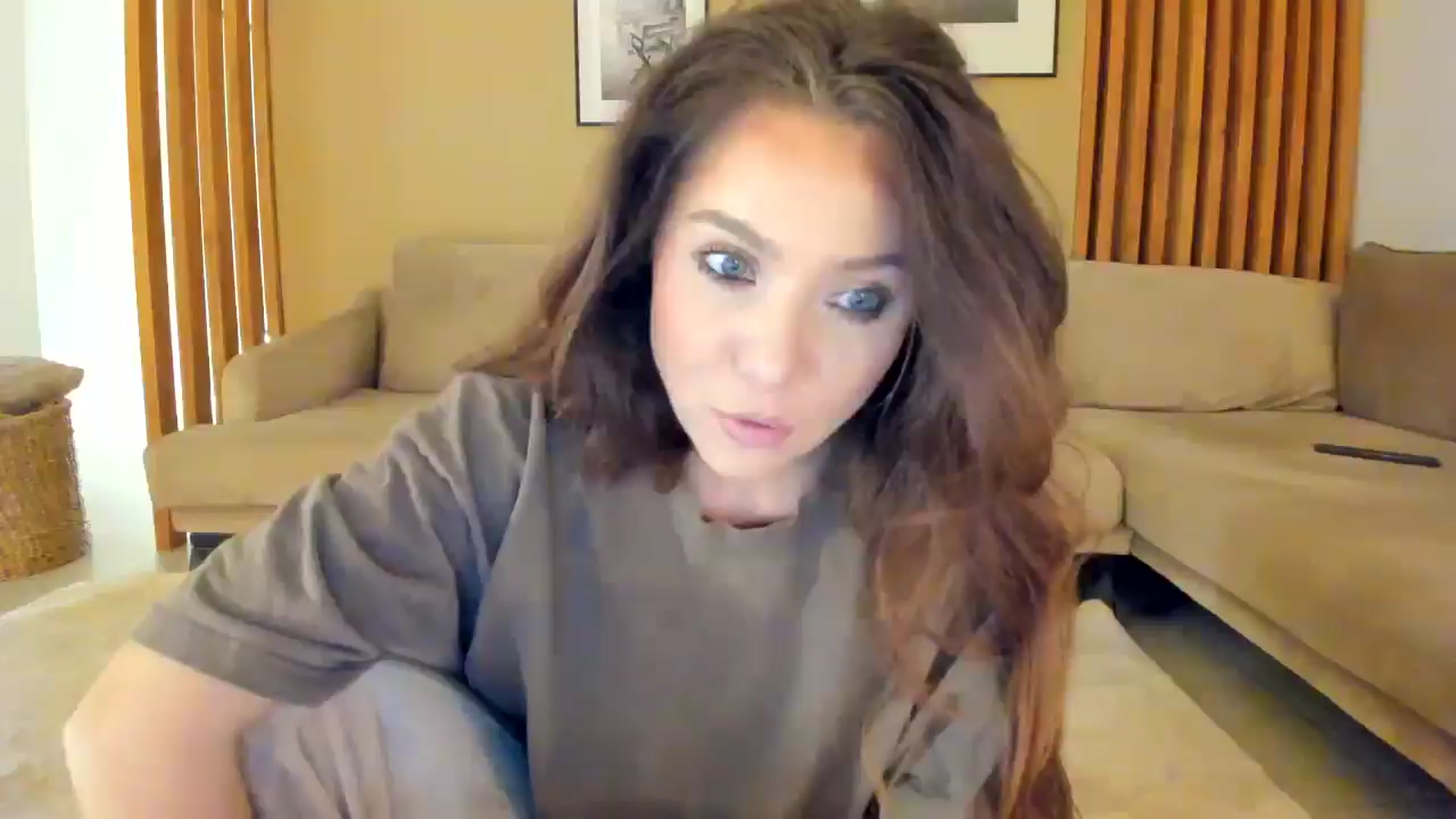 Gallery image thumbnail from SerenDYpity's myfreecams stream on, 12/04/2024, 16:45 image 4 of 20