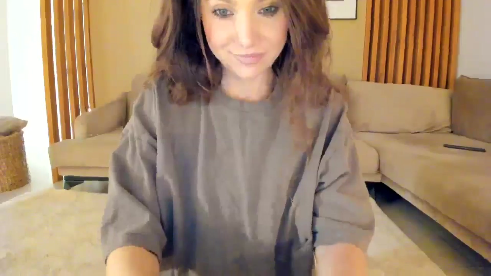 Gallery image thumbnail from SerenDYpity's myfreecams stream on, 12/04/2024, 16:45 image 3 of 20