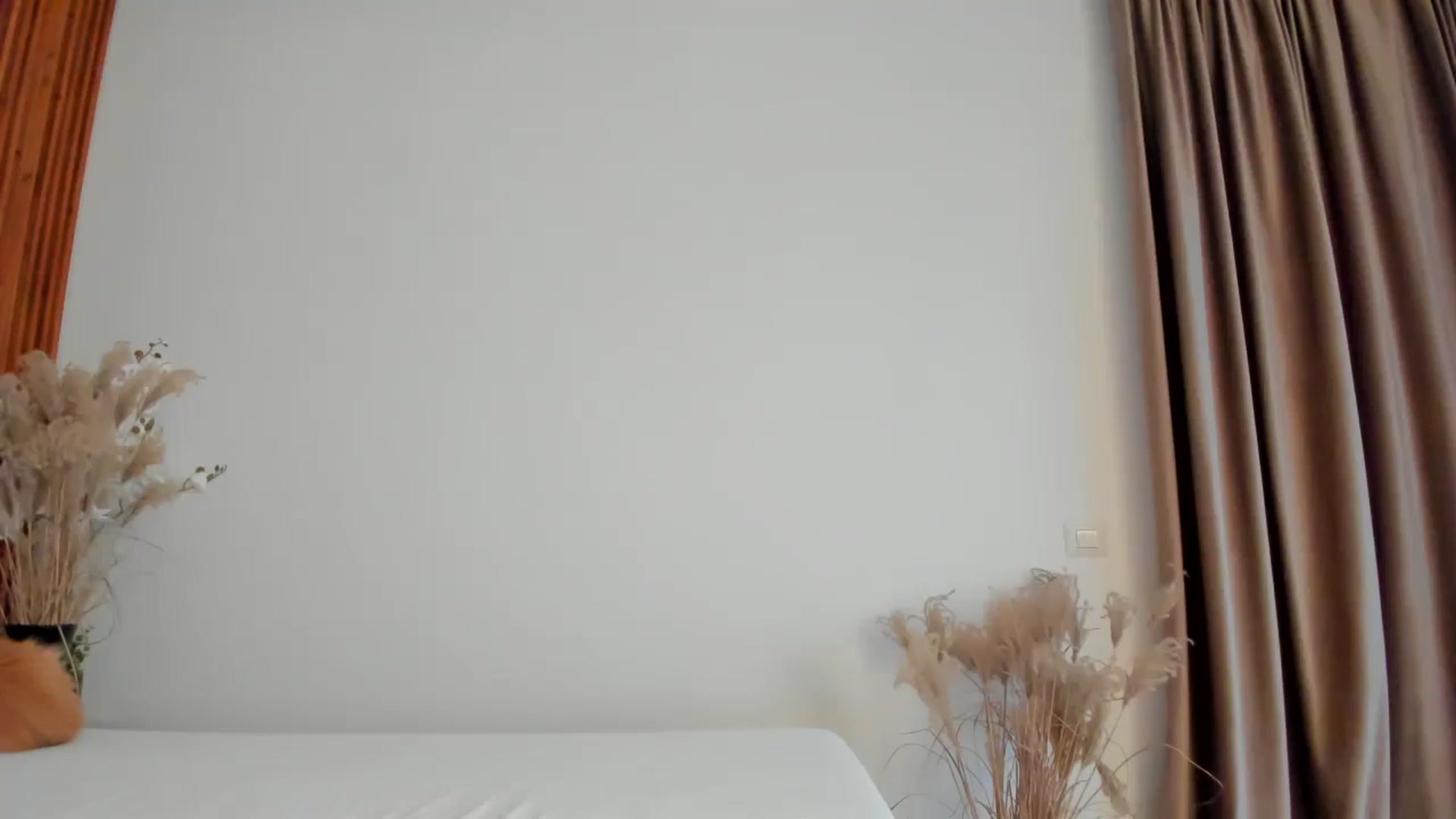 Gallery image thumbnail from SerenDYpity's myfreecams stream on, 02/02/2025, 15:22 image 11 of 20