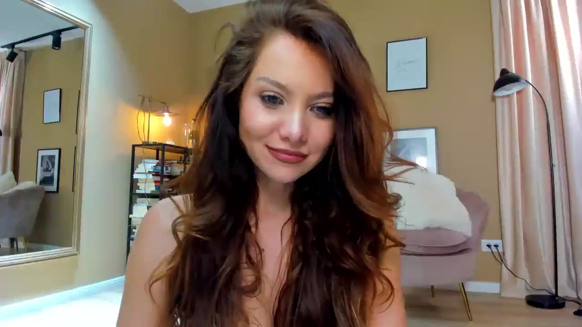 Gallery image thumbnail from SerenDYpity's myfreecams stream on, 03/02/2025, 20:12 image 5 of 20