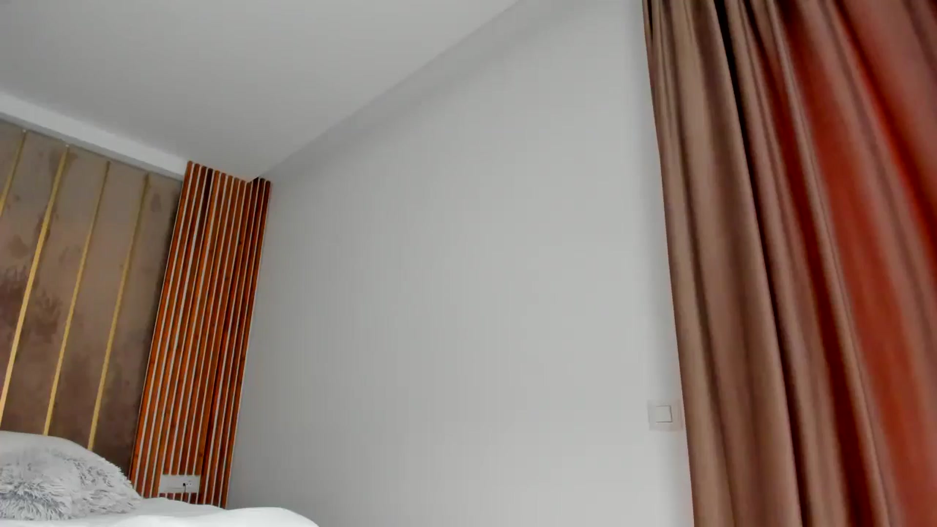 Gallery image thumbnail from SerenDYpity's myfreecams stream on, 04/22/2025, 16:35 image 8 of 20