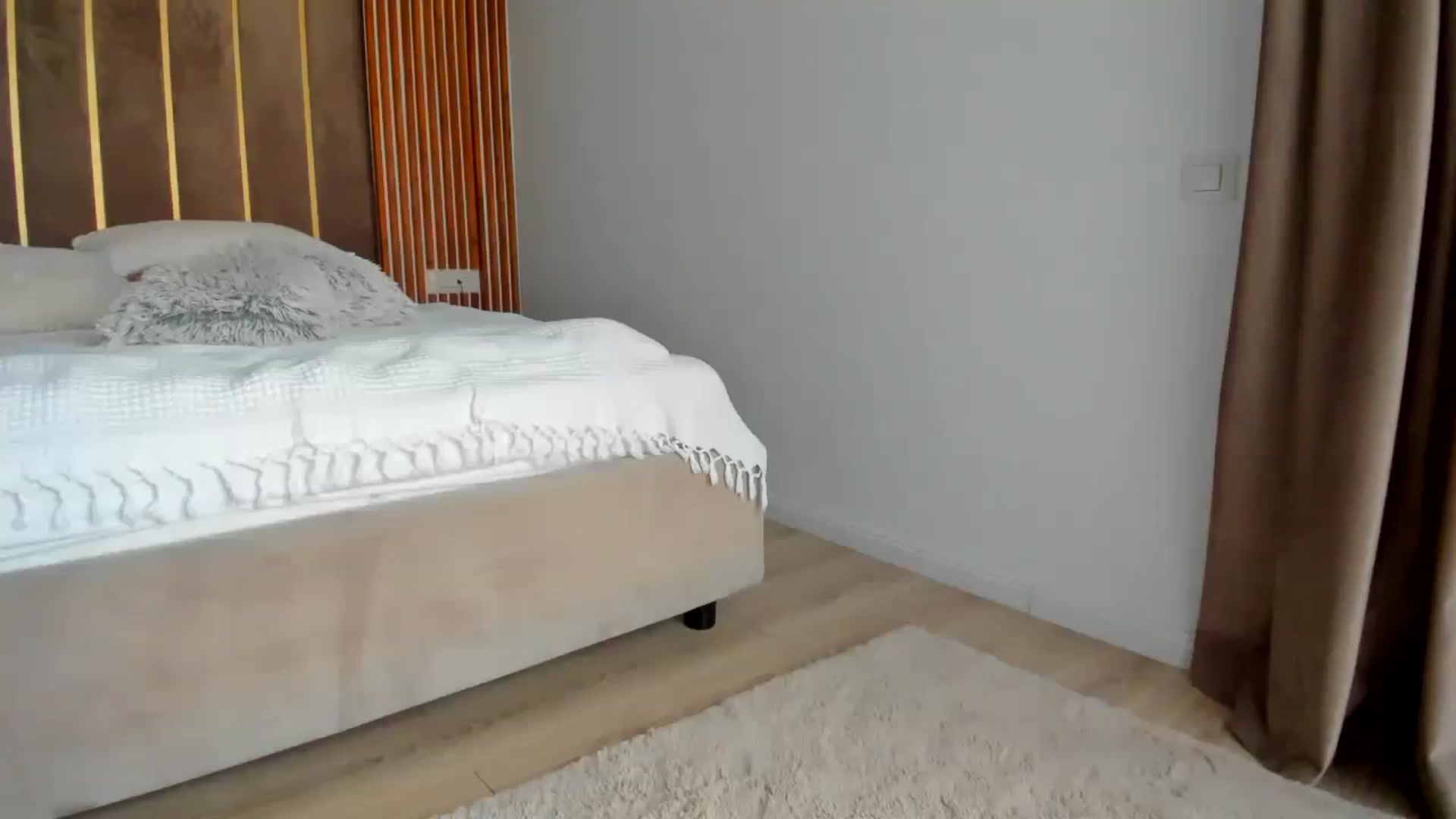 Gallery image thumbnail from SerenDYpity's myfreecams stream on, 04/22/2025, 16:35 image 19 of 20