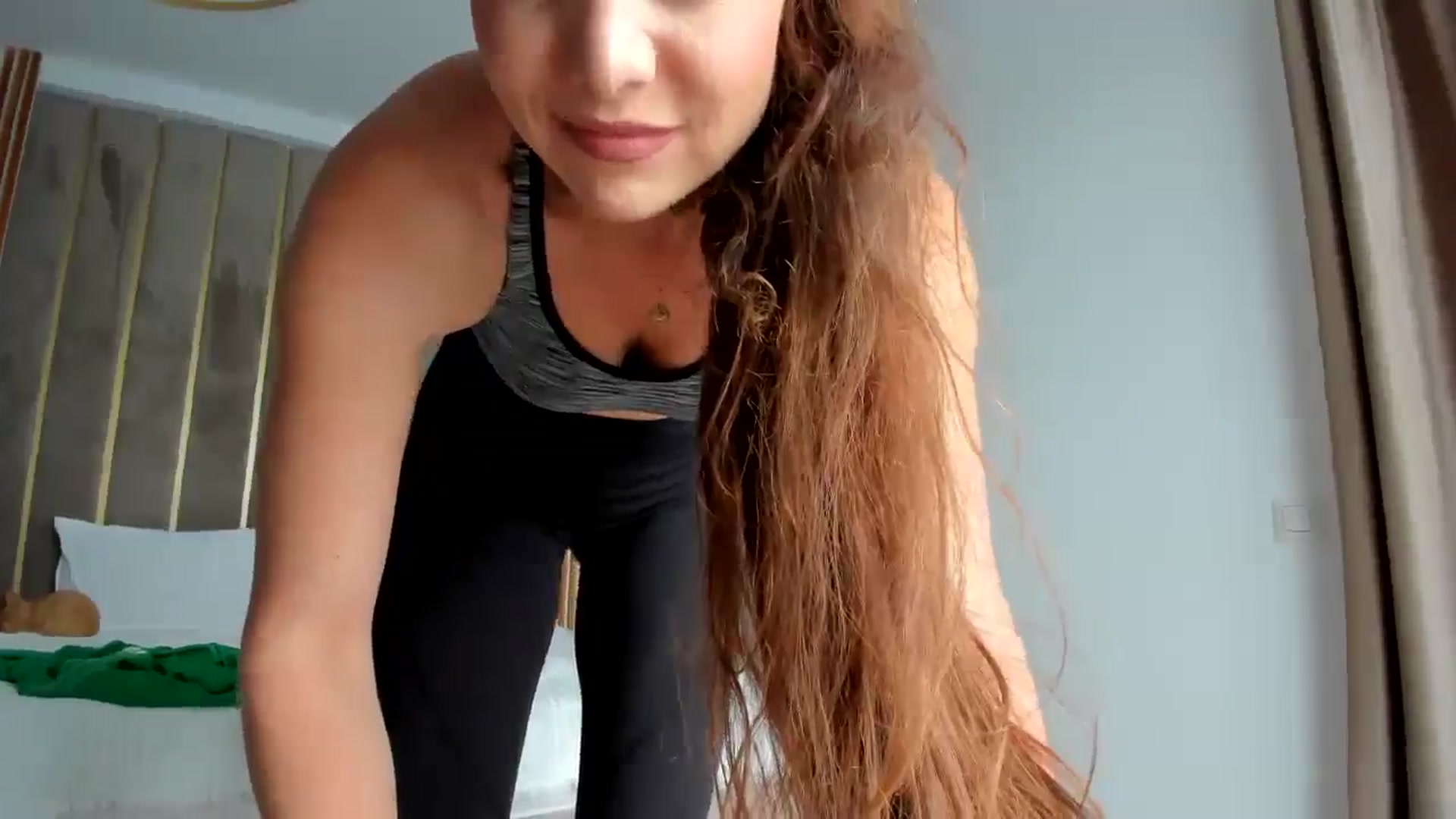 Gallery image thumbnail from SerenDYpity's myfreecams stream on, 05/06/2025, 14:20 image 20 of 20