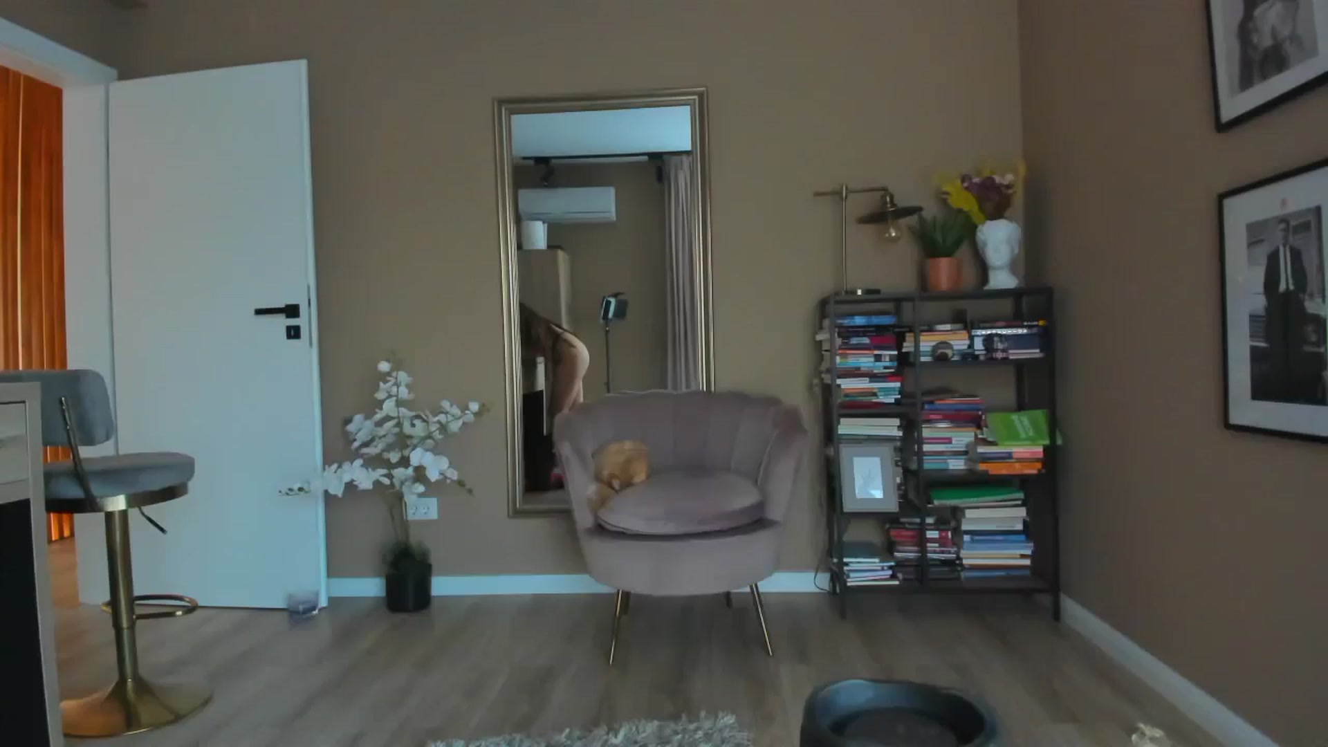 Gallery image thumbnail from SerenDYpity's myfreecams stream on, 05/10/2025, 16:53 image 20 of 20