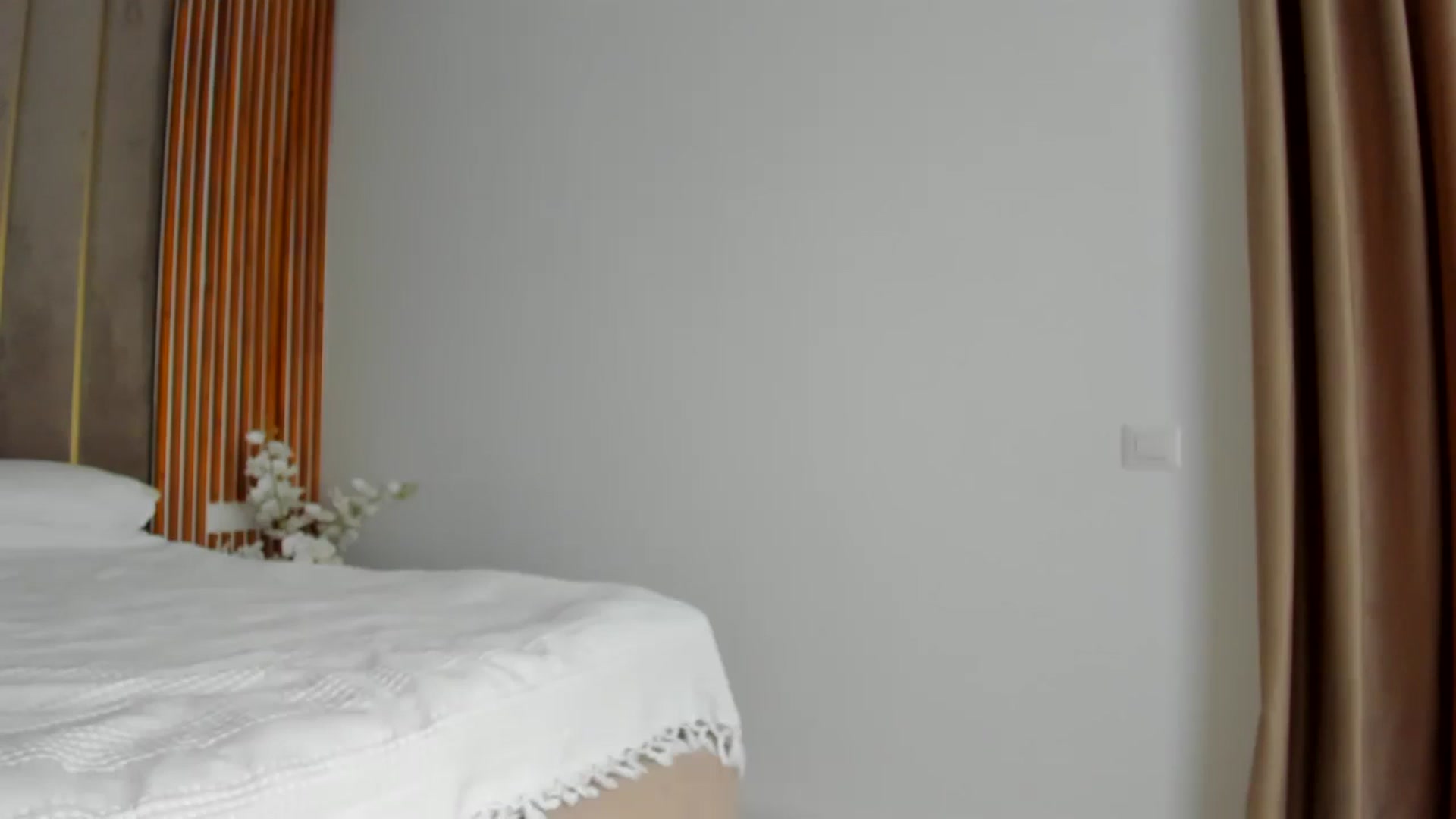 Gallery image thumbnail from SerenDYpity's myfreecams stream on, 05/13/2025, 14:16 image 20 of 20