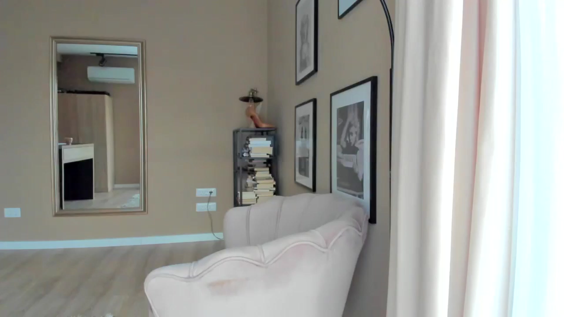 Gallery image thumbnail from SerenDYpity's myfreecams stream on, 05/14/2025, 17:42 image 2 of 20
