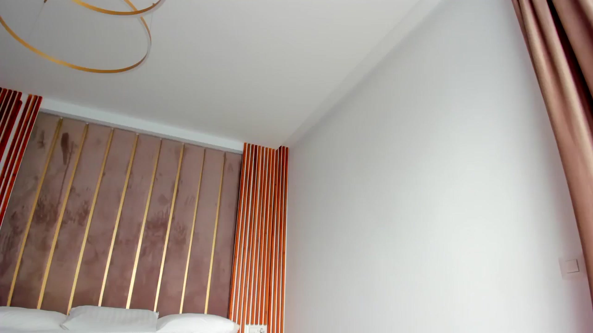 Gallery image thumbnail from SerenDYpity's myfreecams stream on, 06/11/2025, 16:22 image 1 of 20