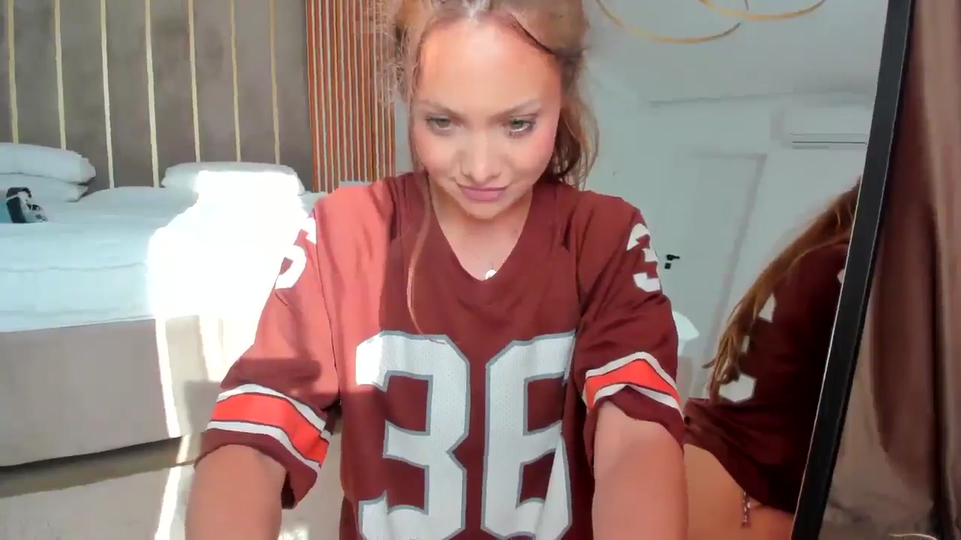 Gallery image thumbnail from SerenDYpity's myfreecams stream on, 06/15/2025, 17:00 image 3 of 20