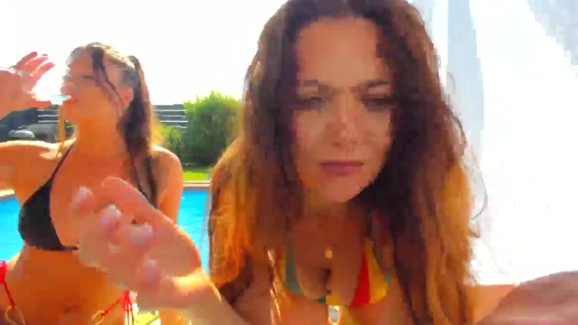 Gallery image thumbnail from SerenDYpity's myfreecams stream on, 06/19/2025, 14:54 image 6 of 20
