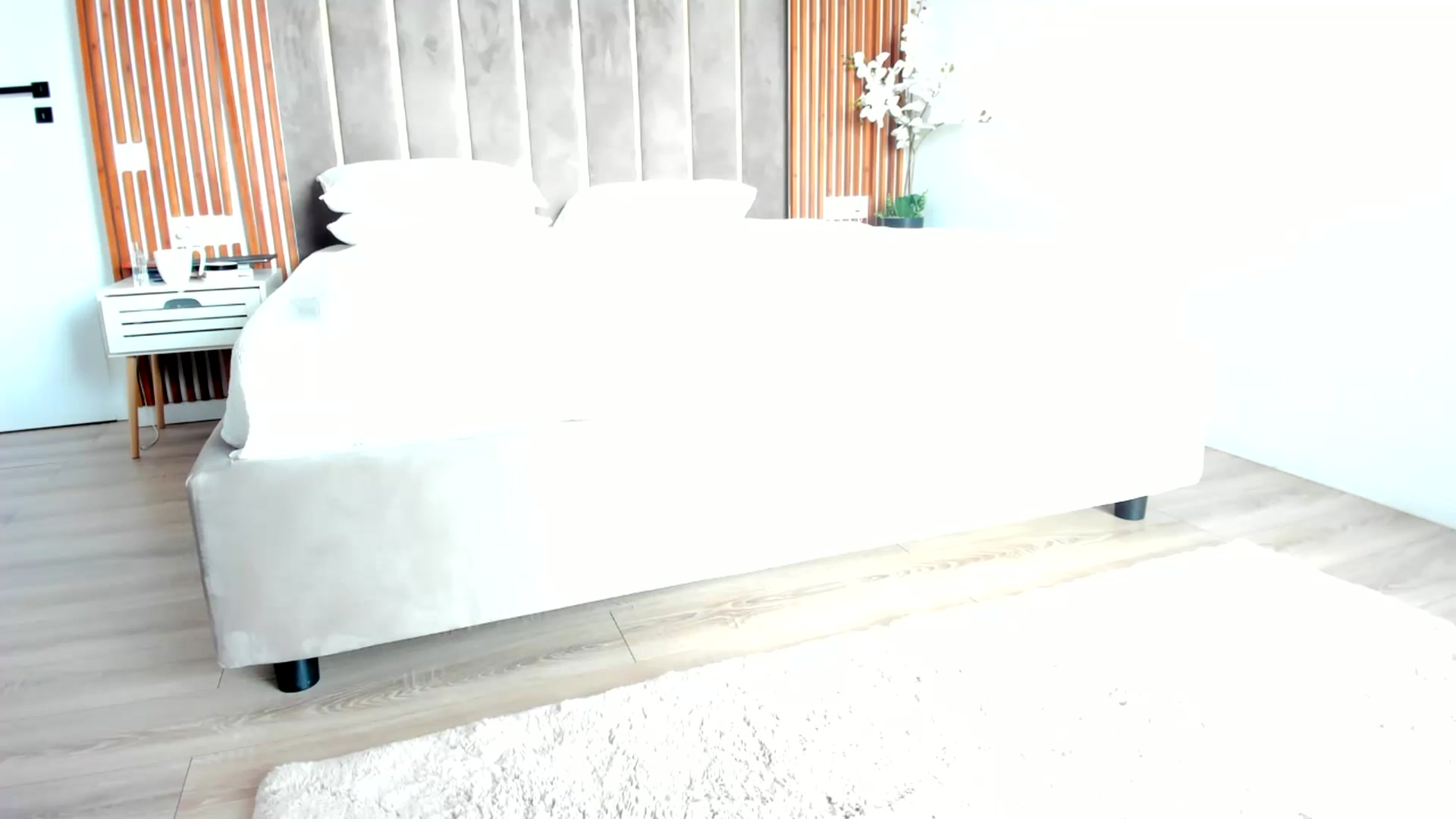 Gallery image thumbnail from SerenDYpity's myfreecams stream on, 08/22/2025, 16:28 image 4 of 20