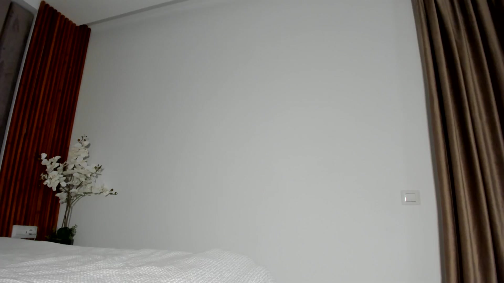 Gallery image thumbnail from SerenDYpity's myfreecams stream on, 08/22/2025, 16:50 image 17 of 20