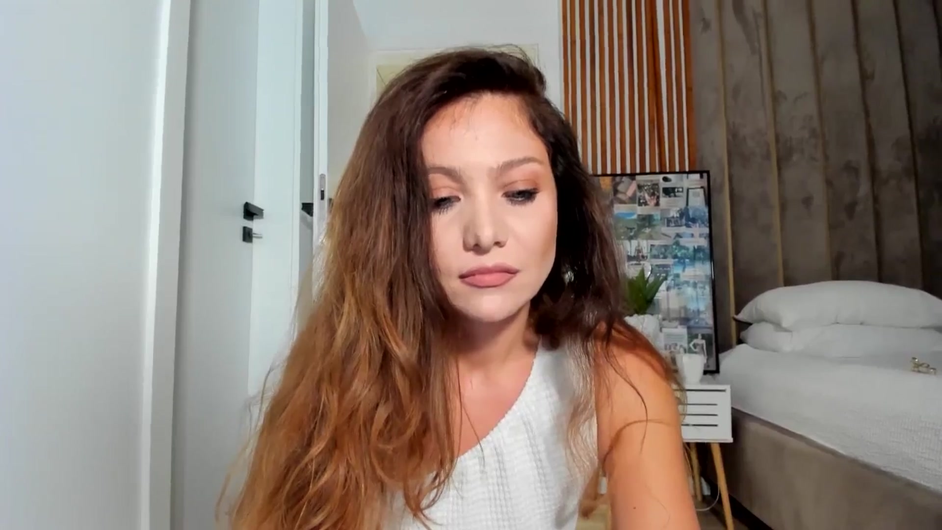Gallery image thumbnail from SerenDYpity's myfreecams stream on, 08/23/2025, 19:19 image 6 of 20