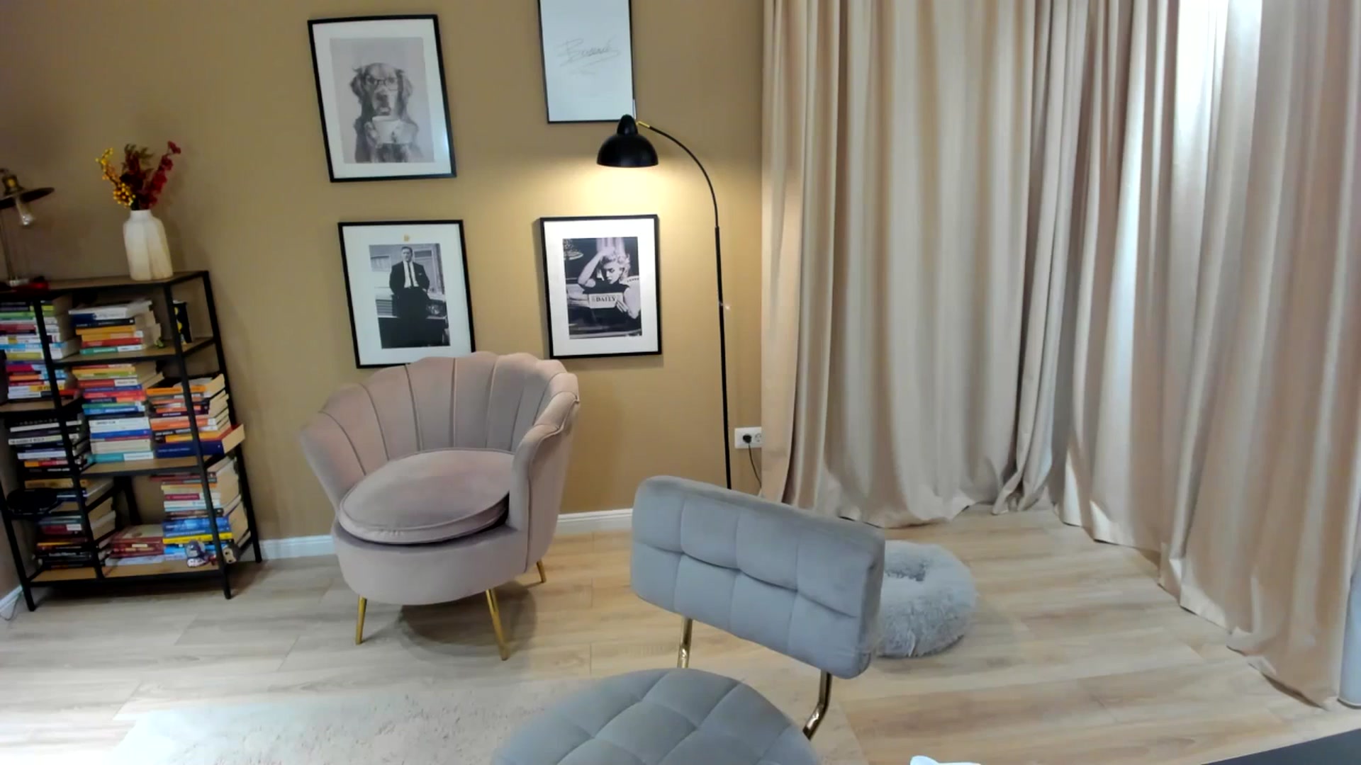 Gallery image thumbnail from SerenDYpity's myfreecams stream on, 09/13/2025, 17:48 image 14 of 20
