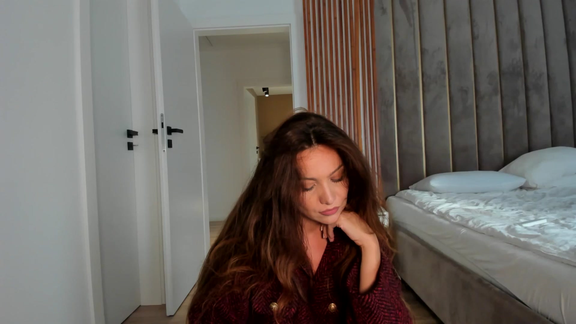 Gallery image thumbnail from SerenDYpity's myfreecams stream on, 09/16/2025, 15:07 image 12 of 20